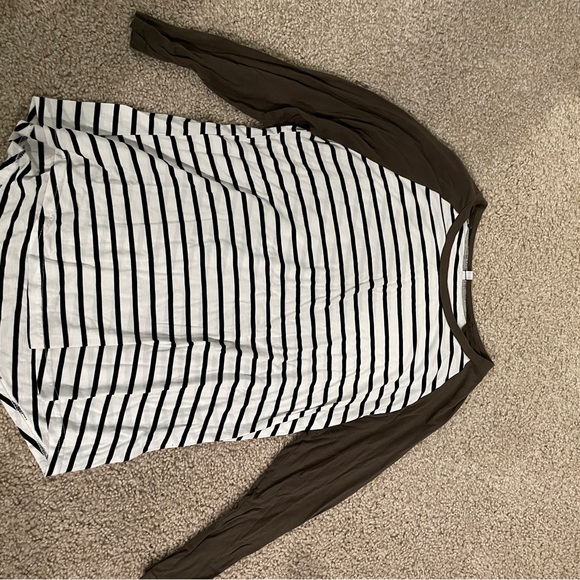 Amazon Long Sleeve Shirt - Black and White - Picture 1 of 2